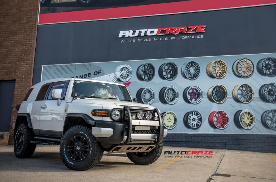 TOYOTA-FJ-CRUISER-MONSTER-XD-2-MATTE-BLACK